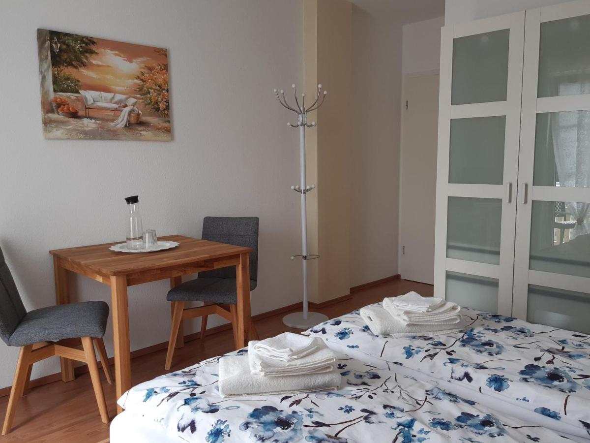 Gastezimmer Rosi Bad Klosterlausnitz Bagian luar foto